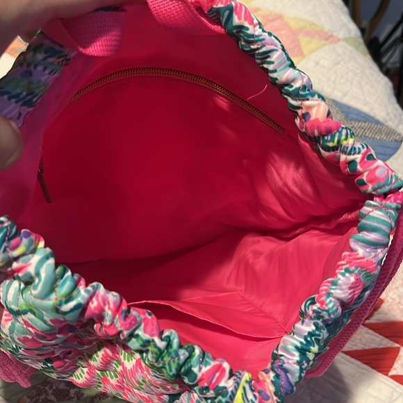 Lilly Pulitzer Quilted String Backpack - Picture 9 of 9